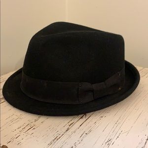 Black fedora